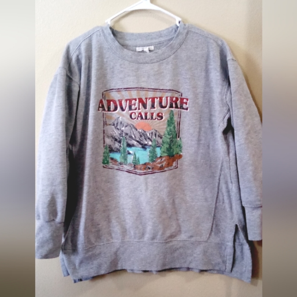 Graphic sweatshirt